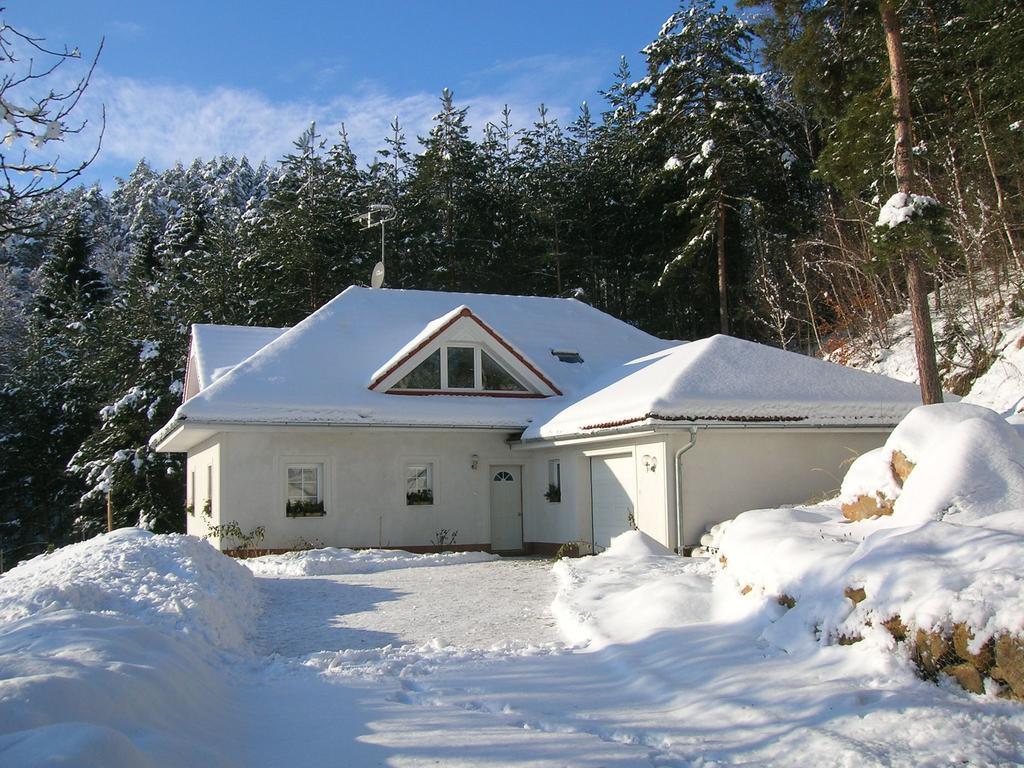 Comfortable Detached House With Large Garden Villa Klokoci Exterior photo