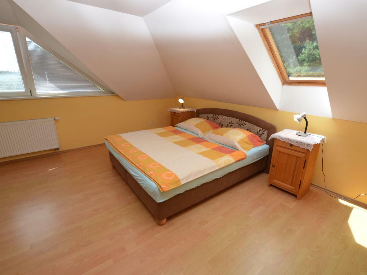 Comfortable Detached House With Large Garden Villa Klokoci Exterior photo